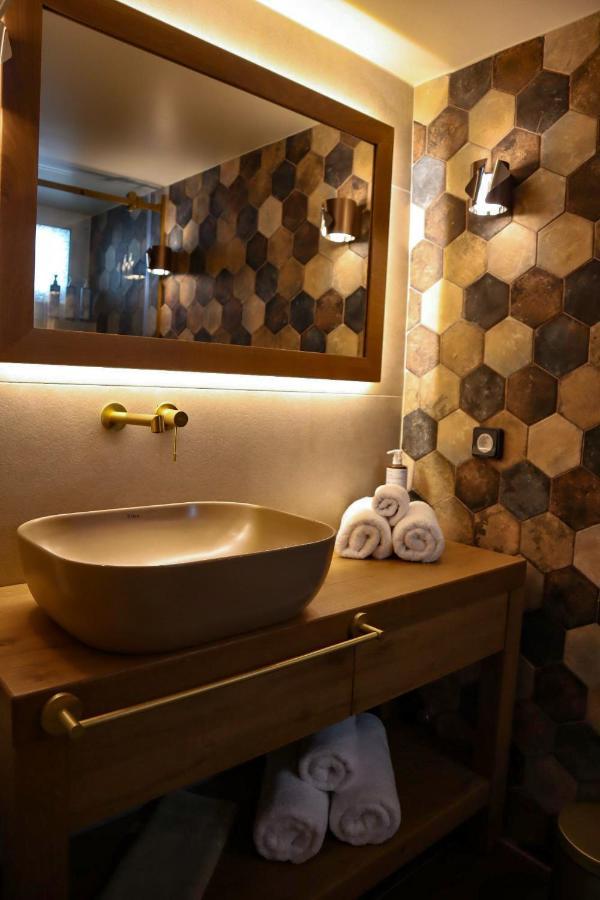Thiseas Luxury Apartment Athens Ngoại thất bức ảnh